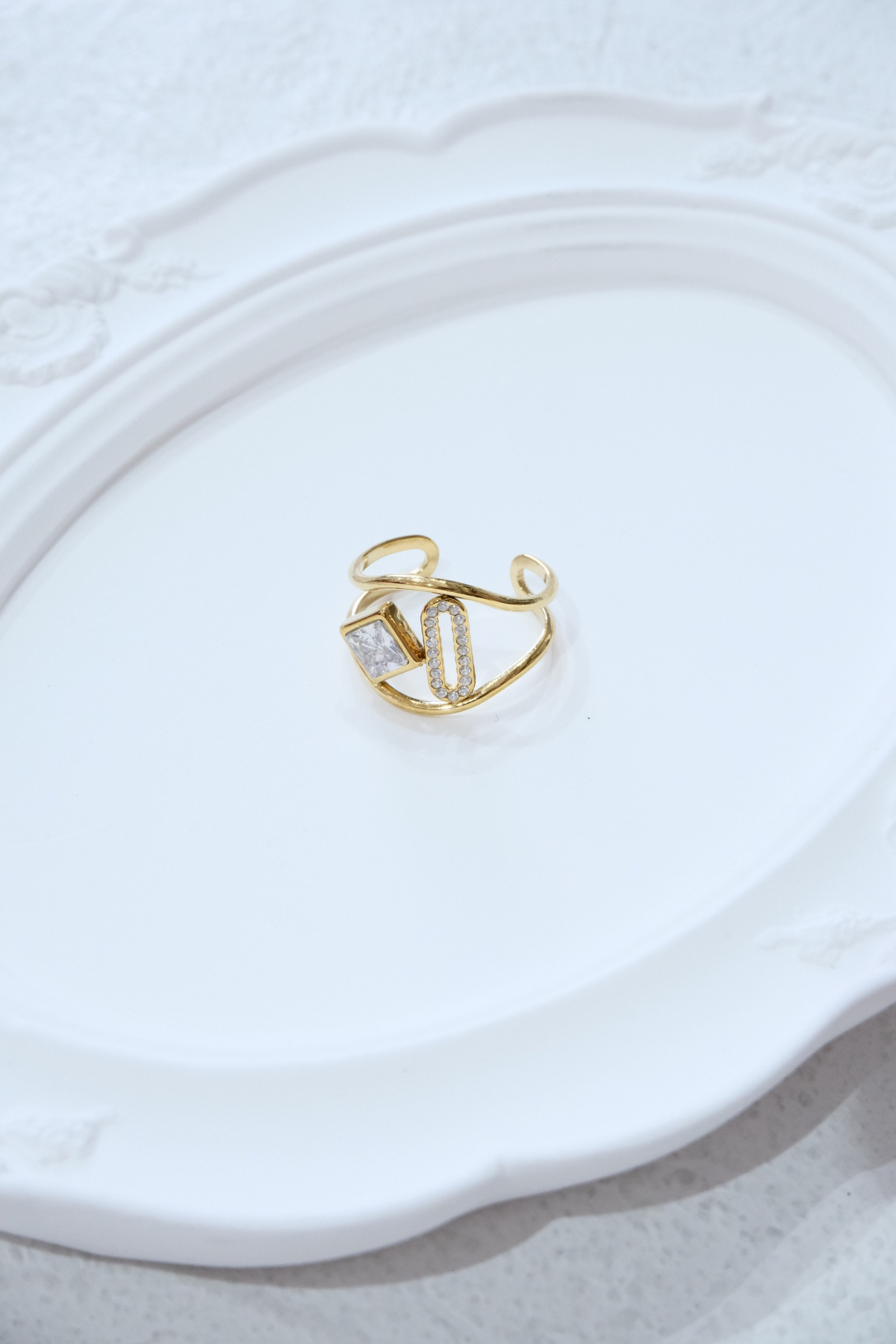 Mayorista Eclador Bijoux - Eado en el acero inoxidable.  Anillo de orejas de mujeres