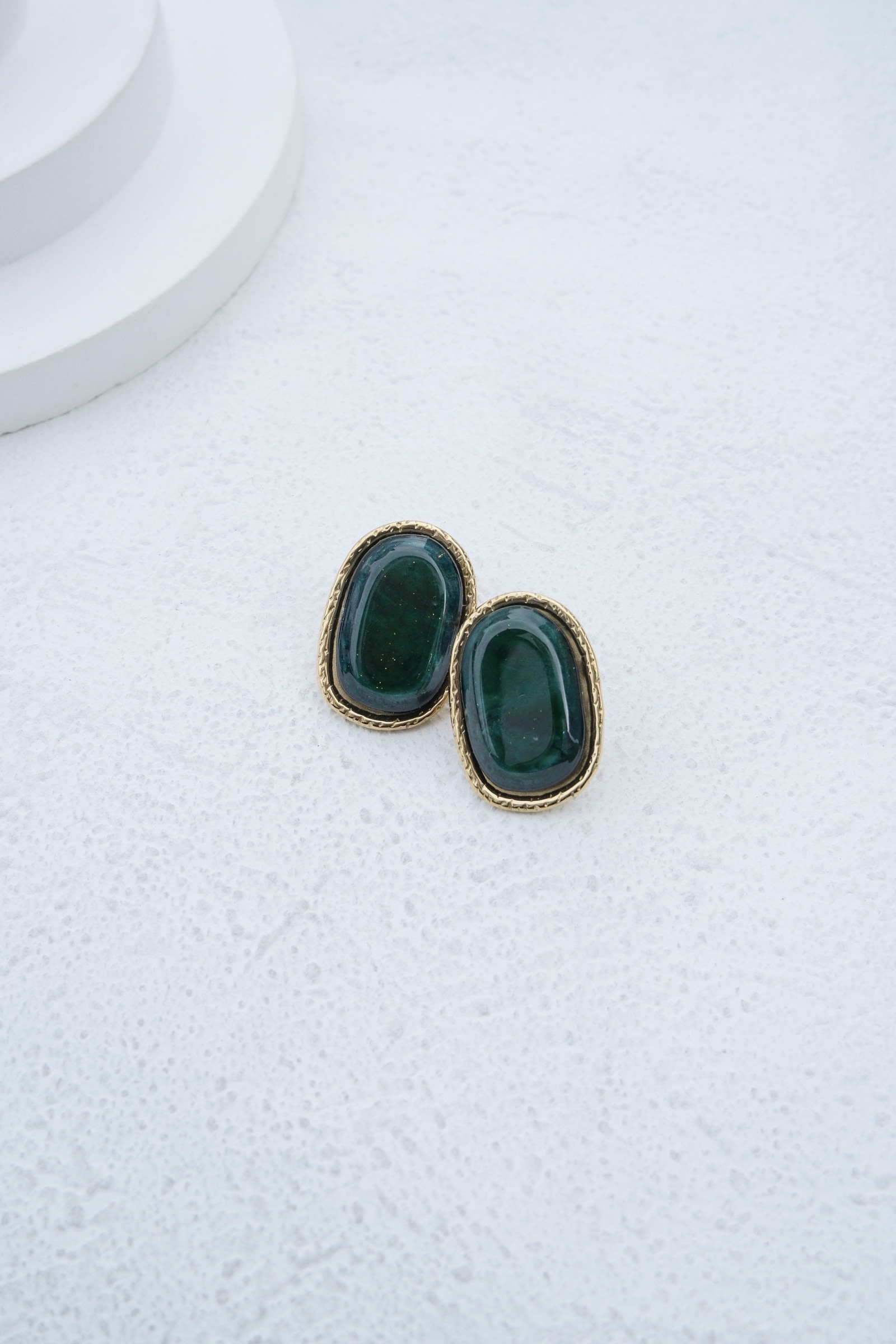 Großhändler Eclador Bijoux - Ohrmanschette in Edelstahl.  Frauenohrring
