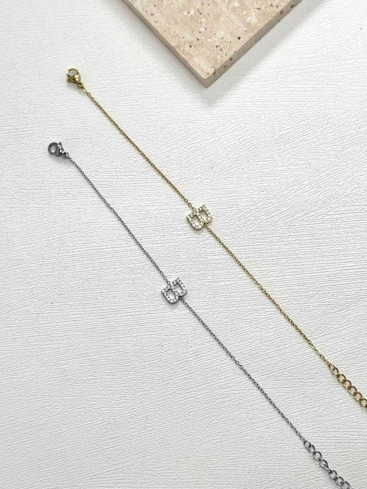 Grossista Eclador Bijoux - Bracciale rigido in acciaio inossidabile, a forma di goccia d'acqua.