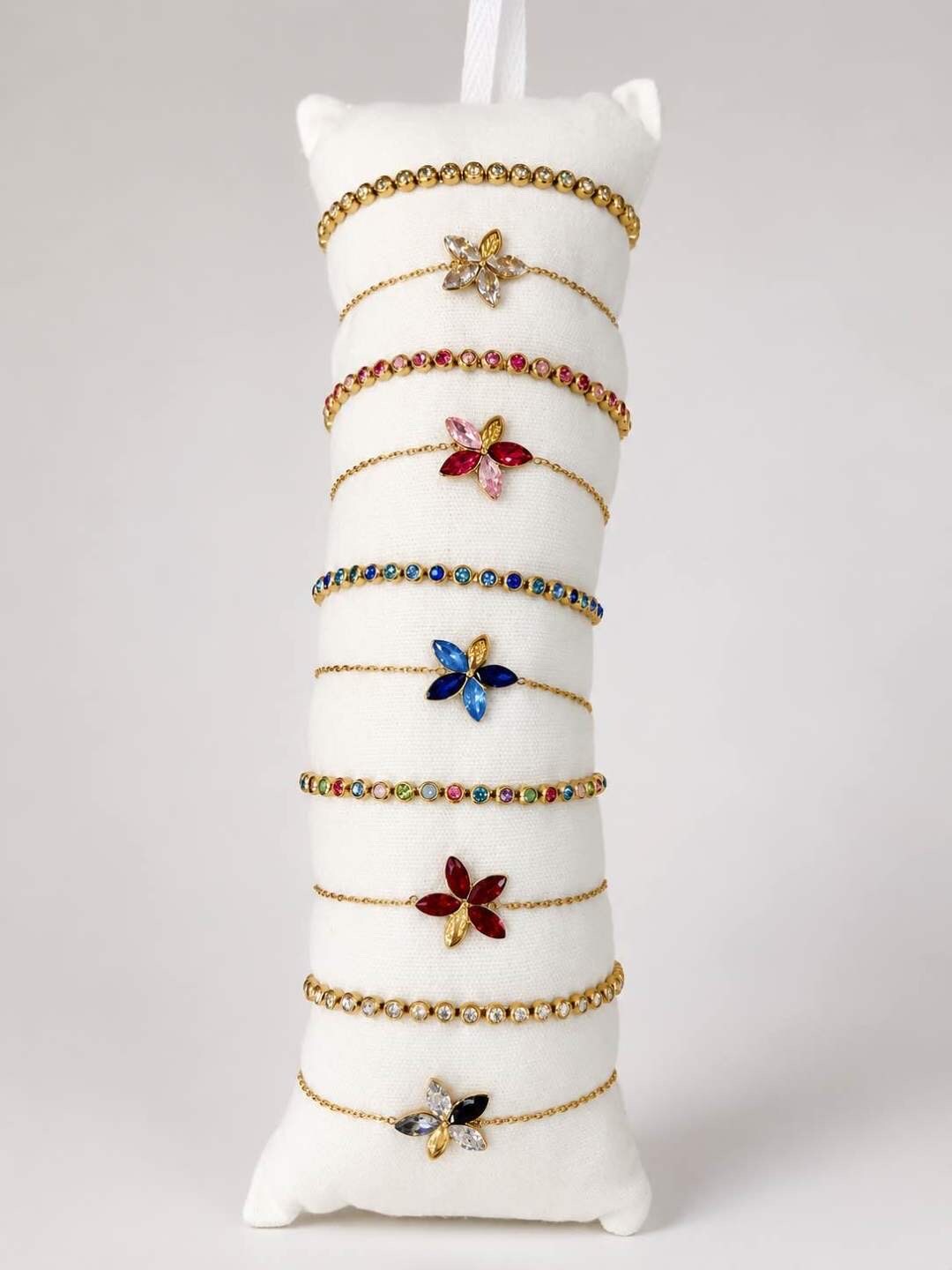 Grossiste Eclador Bijoux - Lot de 10 bracelets avec différents motifs