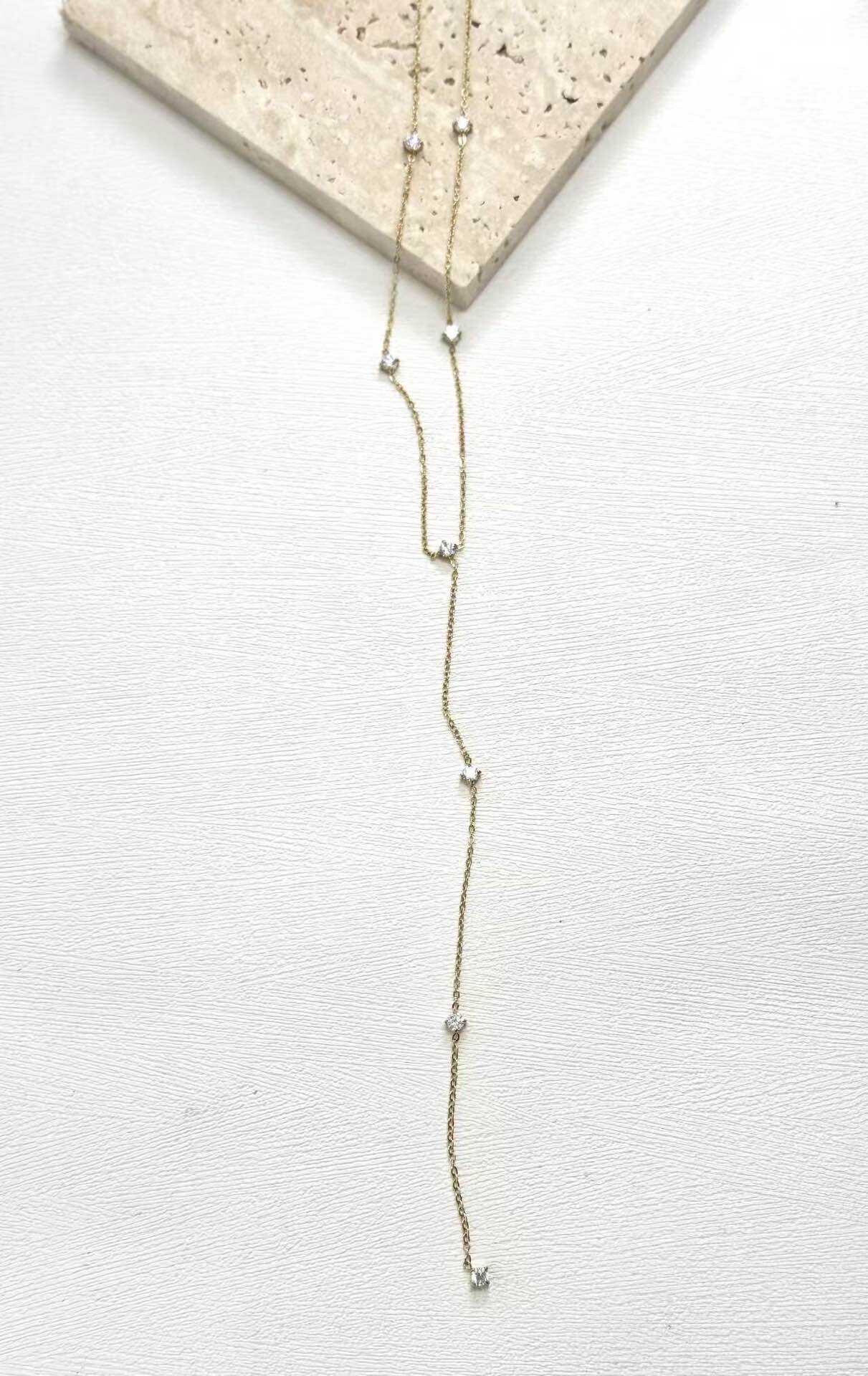 Grossiste Eclador Bijoux - Collier en acier Inoxydable en forme de y.