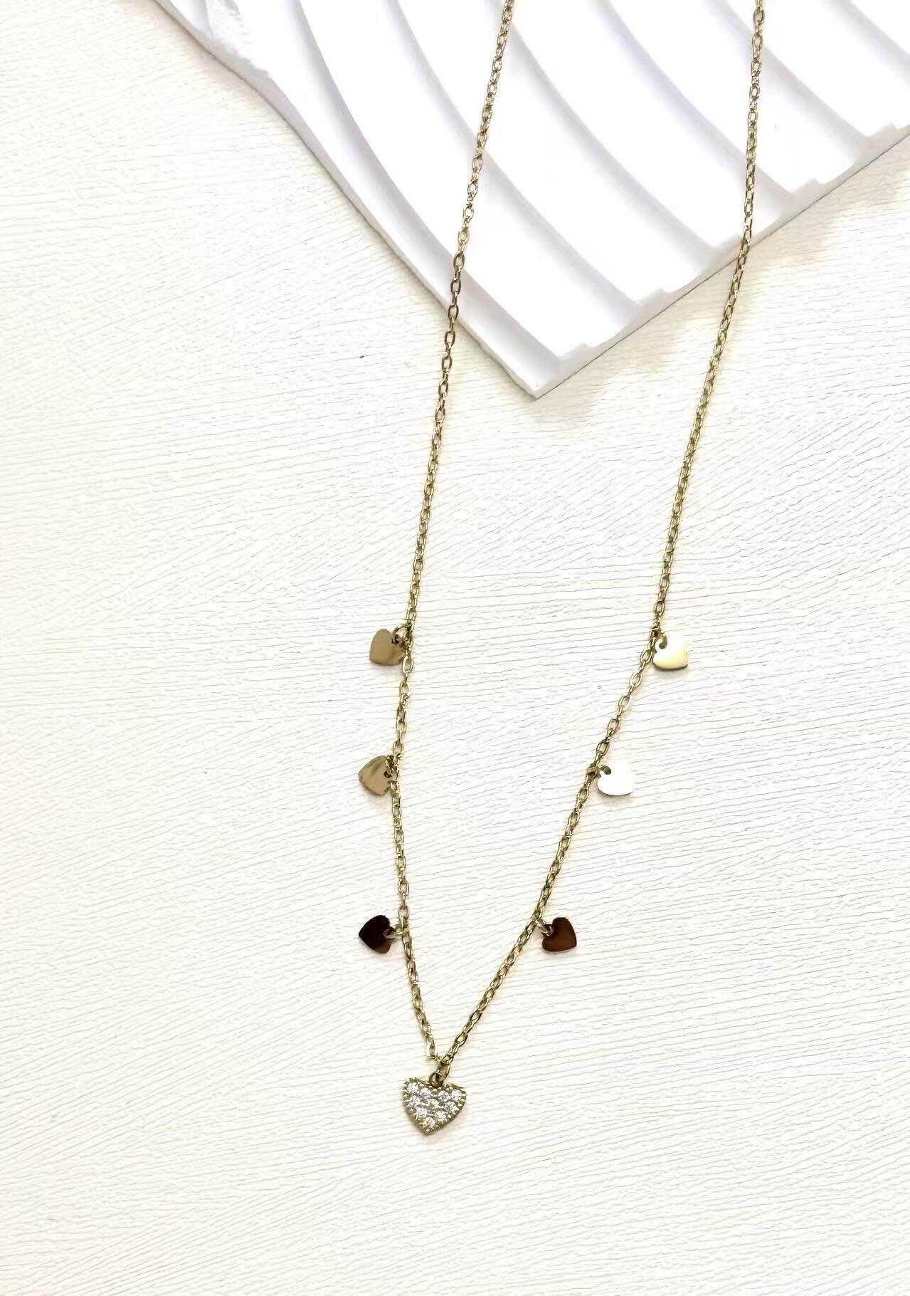 Grossiste Eclador Bijoux - collier femme en  acier inoxydable avec un cœur