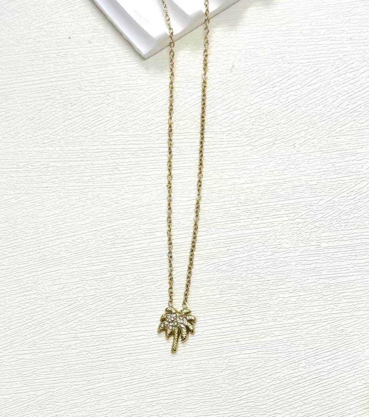 Grossiste Eclador Bijoux - collier femme en  acier inoxydable avec palmier en pendentif