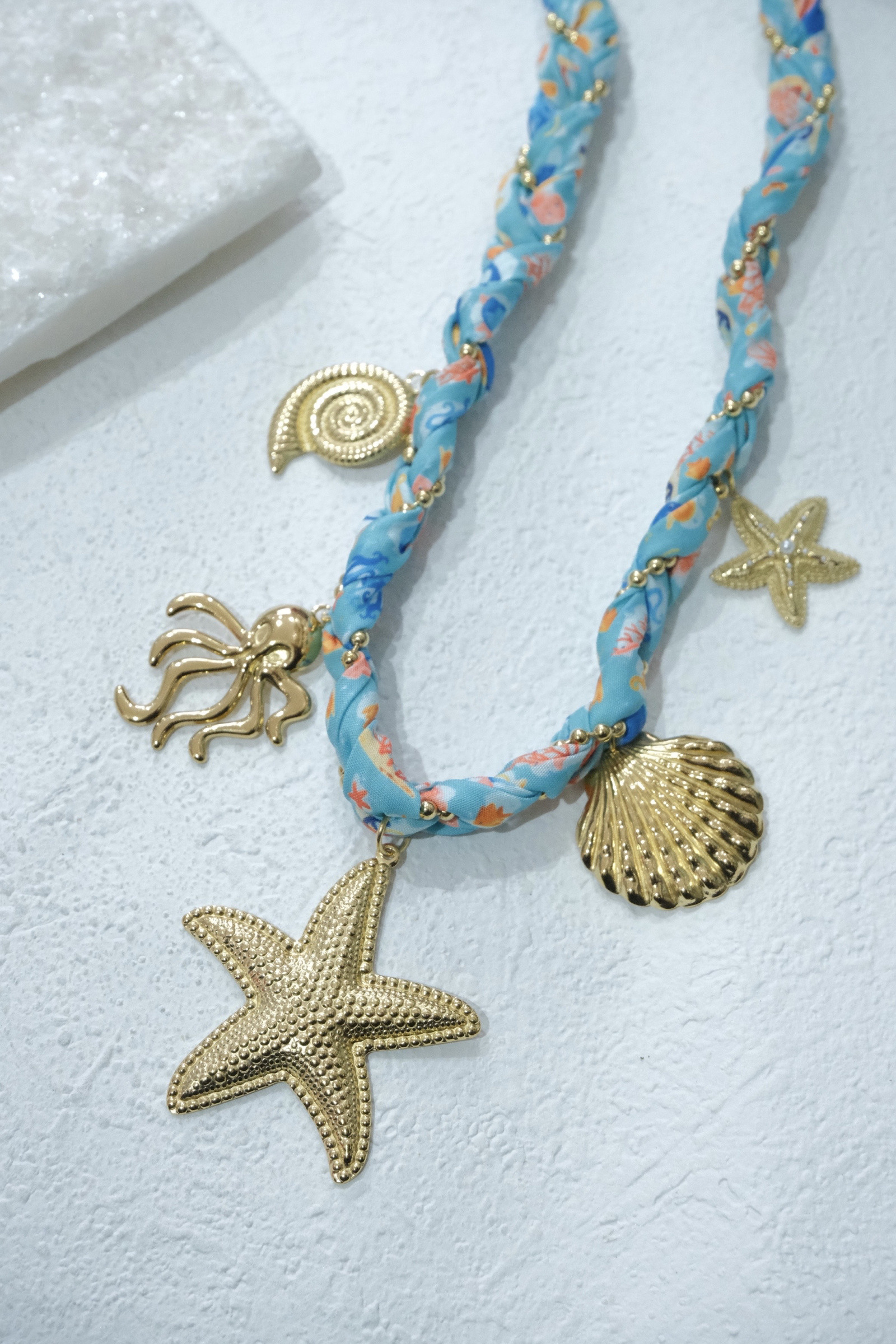 Grossiste Eclador Bijoux - Collier  en acier Inoxydable et en tissu avec des motifs mer.