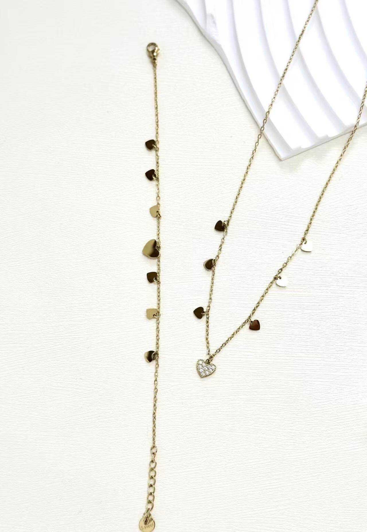 Grossiste Eclador Bijoux - Ensemble parure femme en acier inoxydable avec cœur