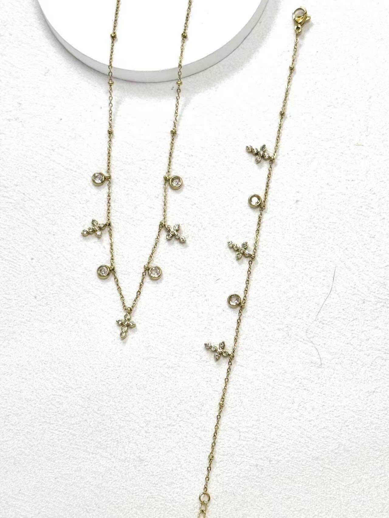 Grossiste Eclador Bijoux - Ensemble parure femme en acier inoxydable en motif croix