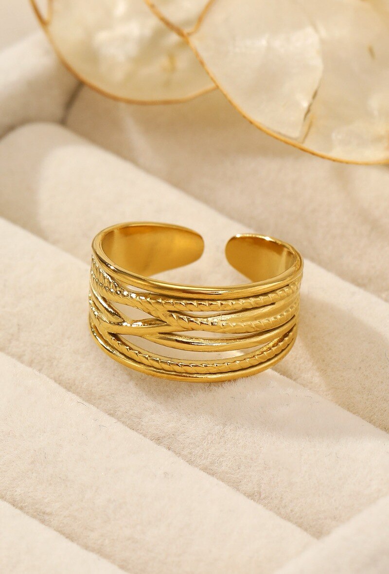 Wholesaler Eclat Paris - Multi line golden ring
