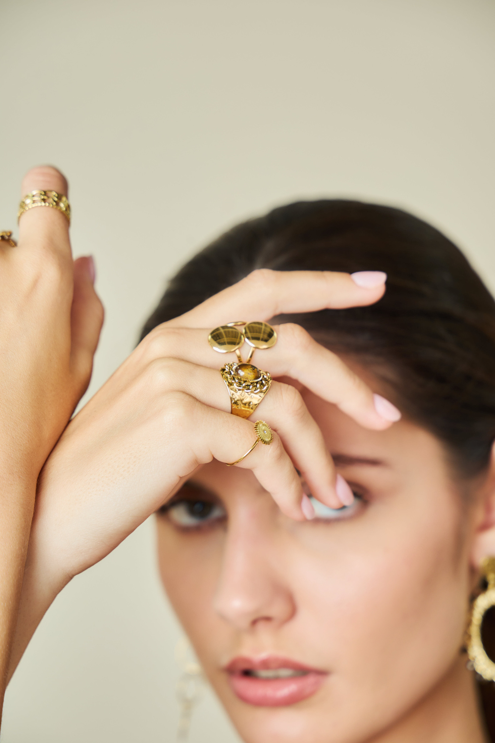 Wholesaler Eclat Paris - Golden Ring With Three Shiny Buttons