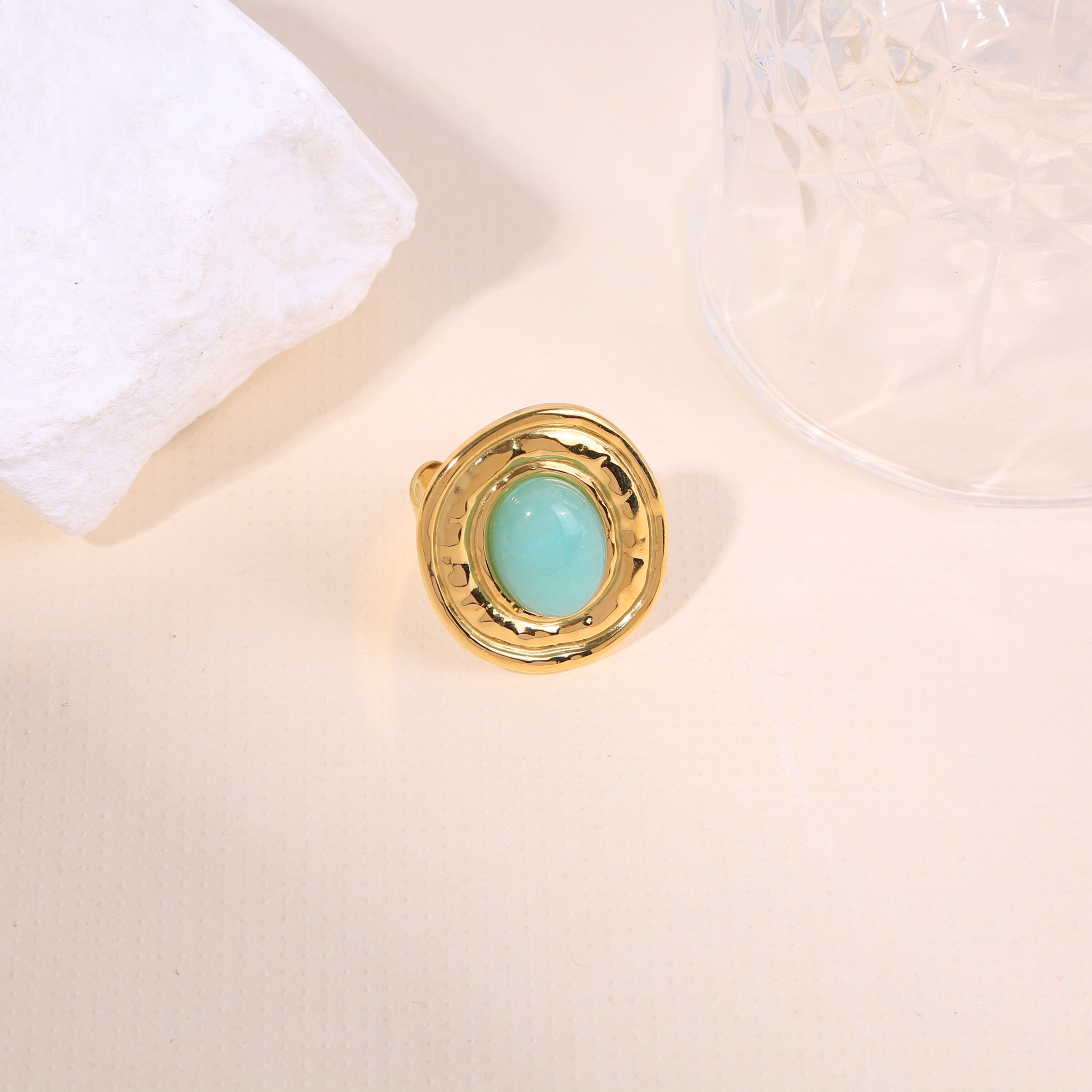 Wholesaler Eclat Paris - Adjustable golden ring hammered circle with amazonite stone