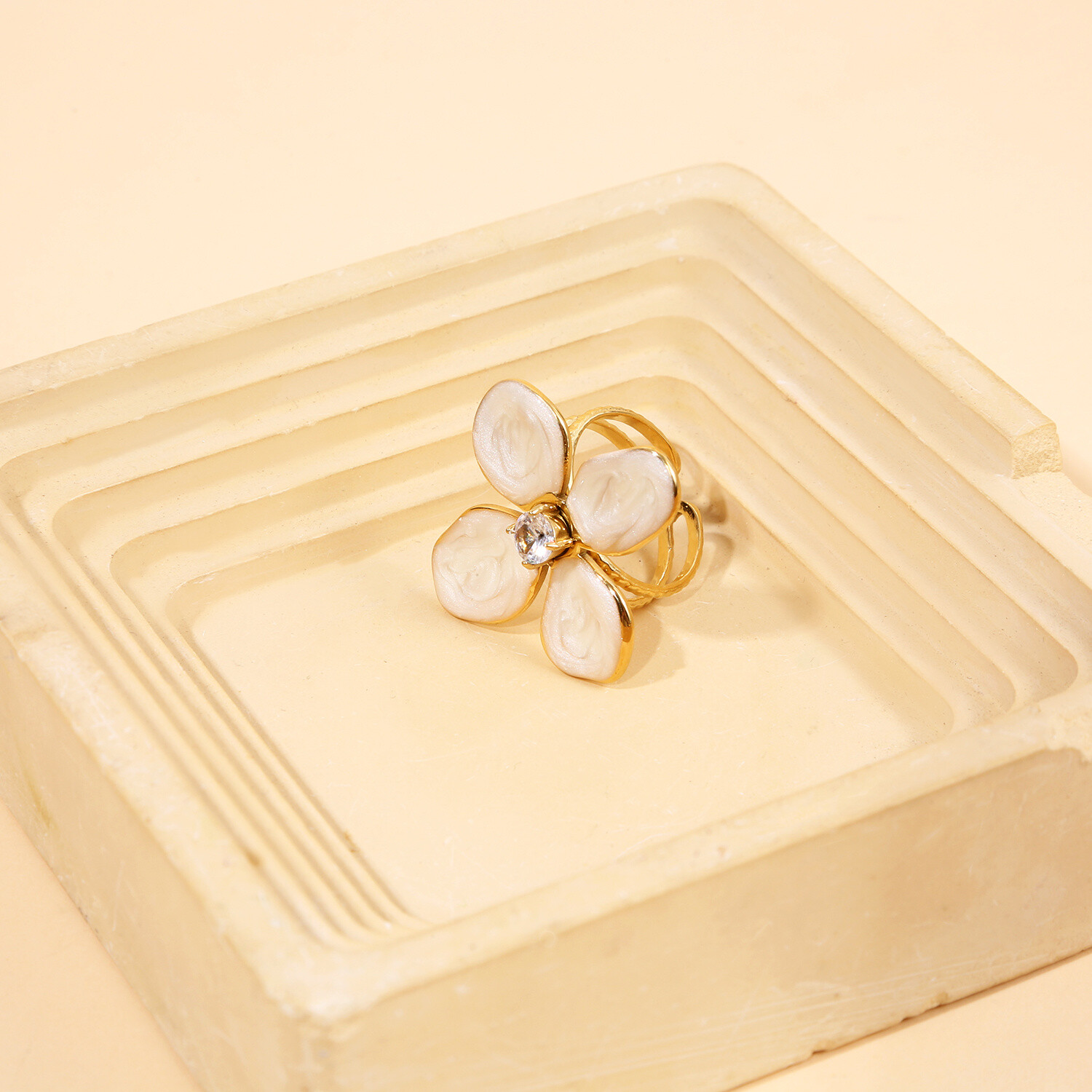 Großhändler Eclat Paris - Goldener Ring Verstellbarer perlweiß weiße Blume
