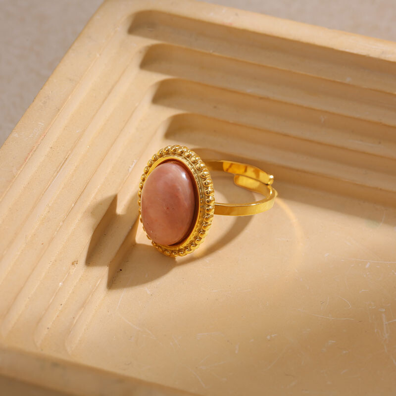 Wholesaler Eclat Paris - Adjustable golden ring with pink oval stone