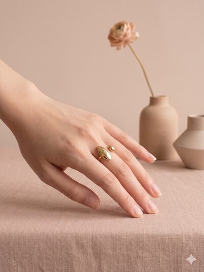Grossiste Eclat Paris - Bague dorée ajustable navette bombée Grossiste Eclat Paris - Bague dorée ajustable navette bombée