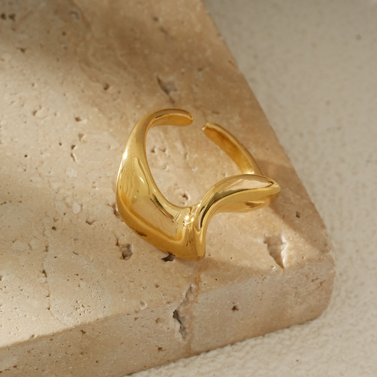 Großhändler Eclat Paris - Vage Doppelkurve Goldener Ring