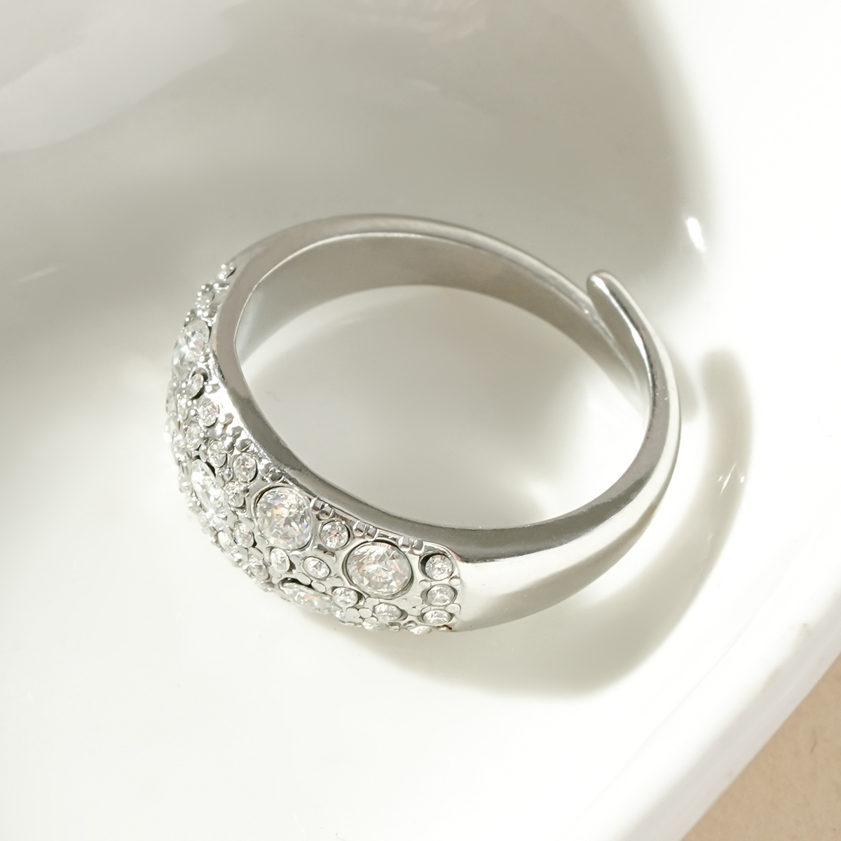 Mayorista Eclat Paris - Anillo abierto plateado con pavé de strass de inspiración galáctica