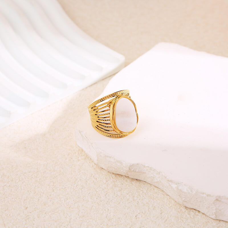 Wholesaler Eclat Paris - Gold multi-line tight ring with white stone