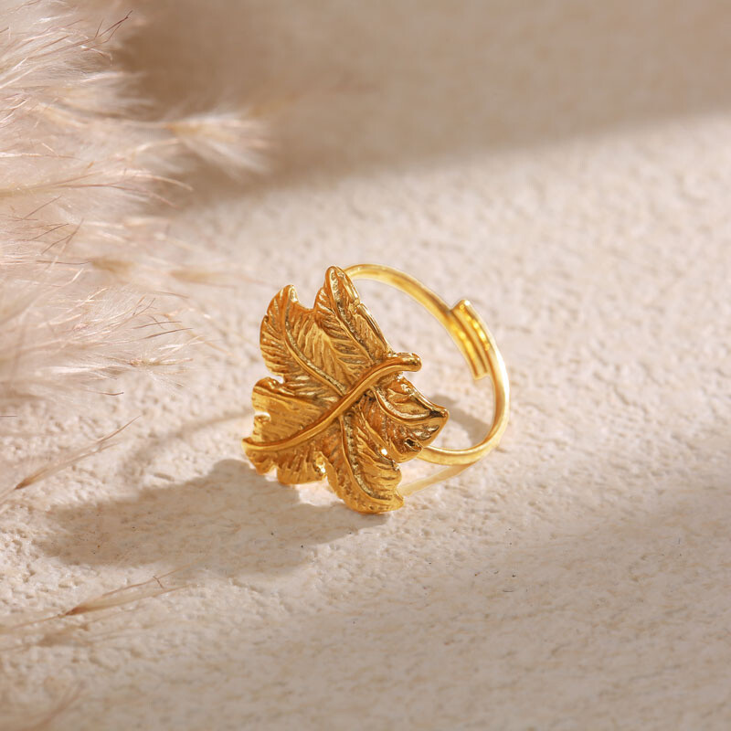 Wholesaler Eclat Paris - Adjustable golden ring enchanted leaf