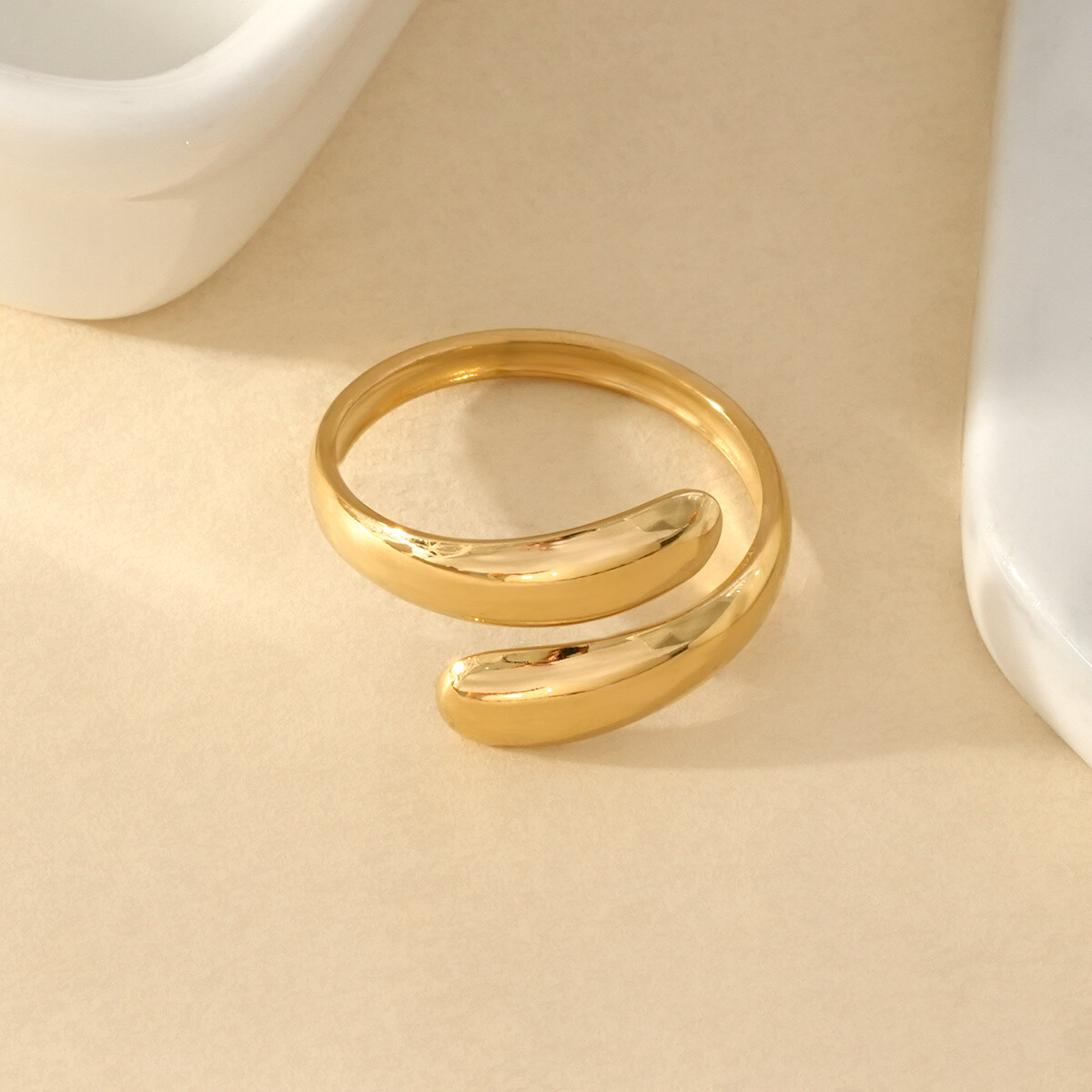 Großhändler Eclat Paris - Öffnen Sie den goldenen Ring mit klaren Linien