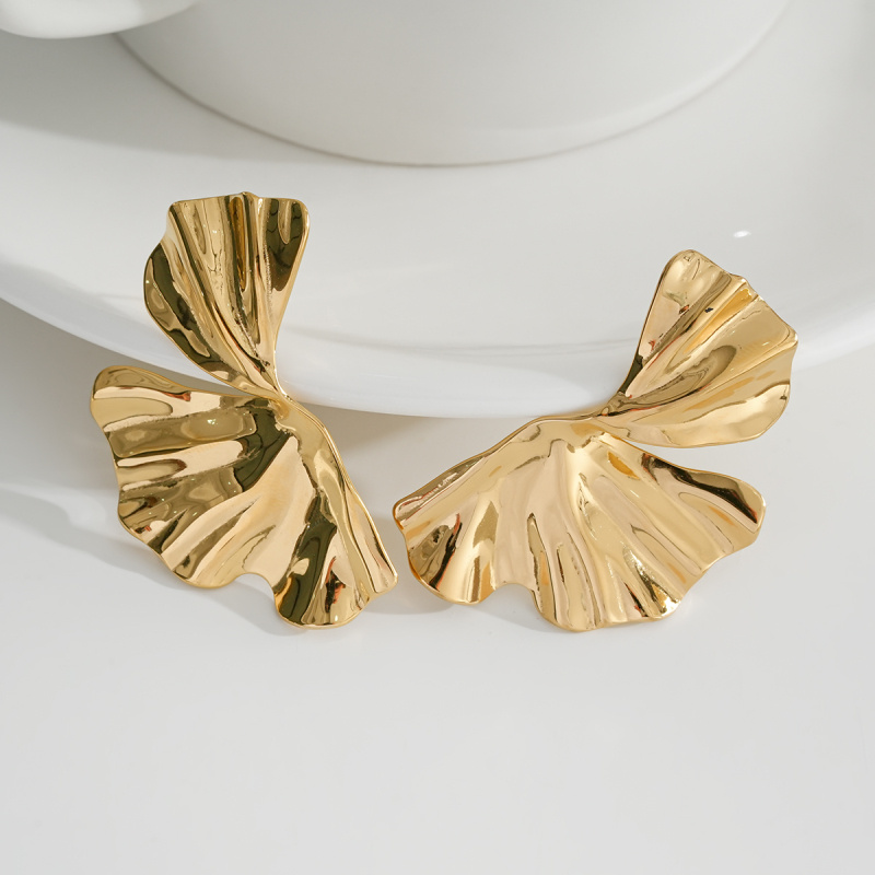 Großhändler Eclat Paris - Goldene separate Blumenohrringe
