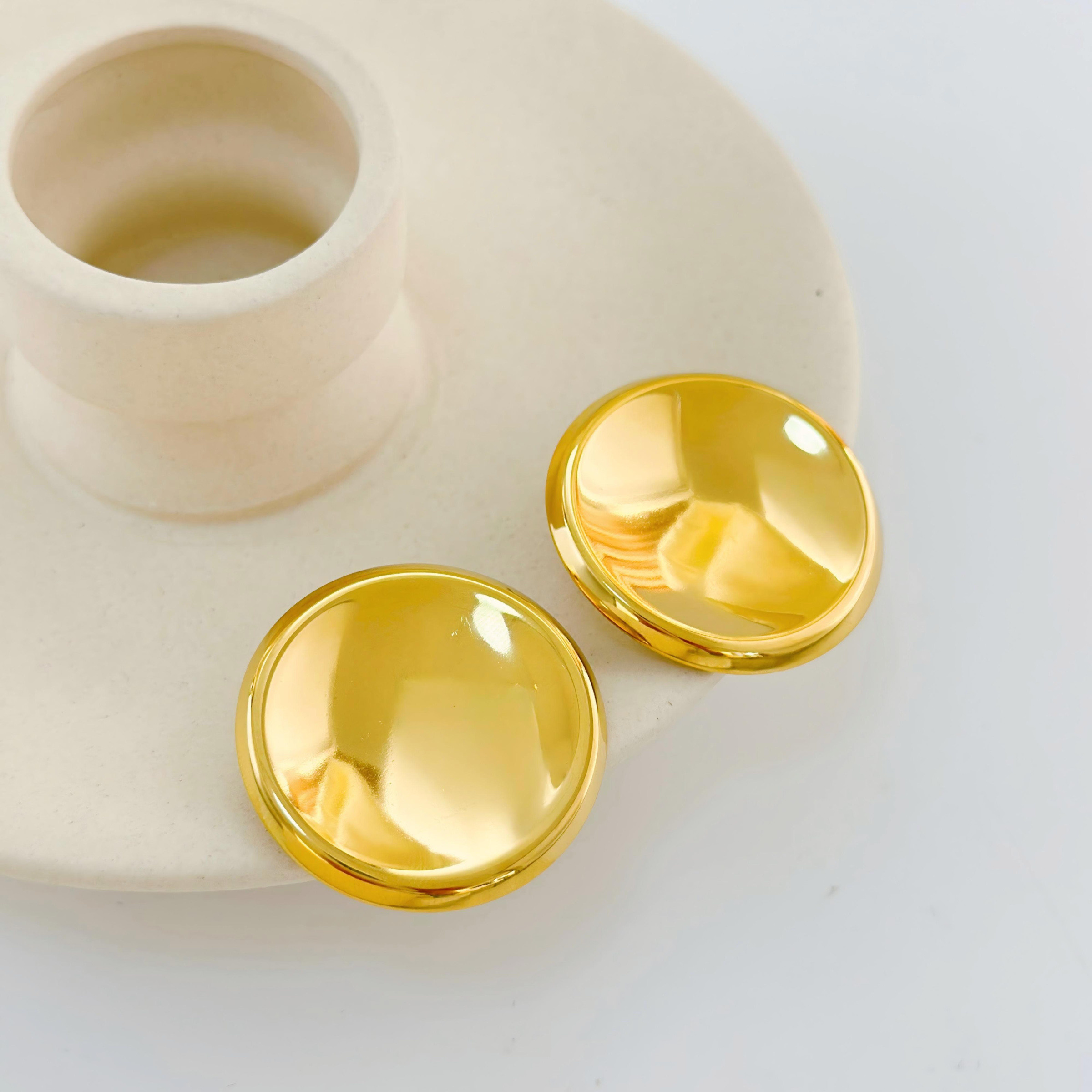 Wholesaler Eclat Paris - Large Shiny Concave Disc Gold Earrings