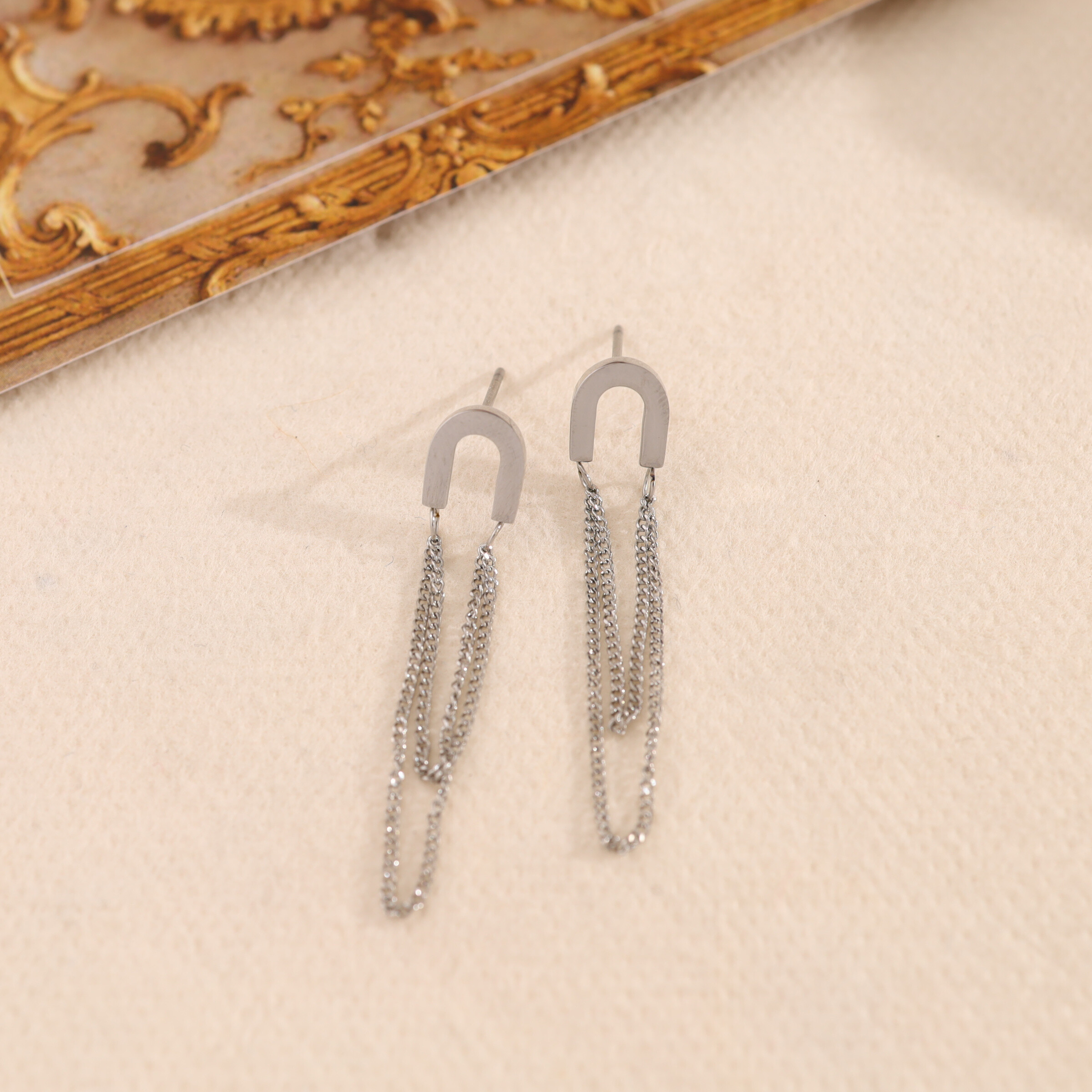 Wholesaler Eclat Paris - U earrings with double silver chains