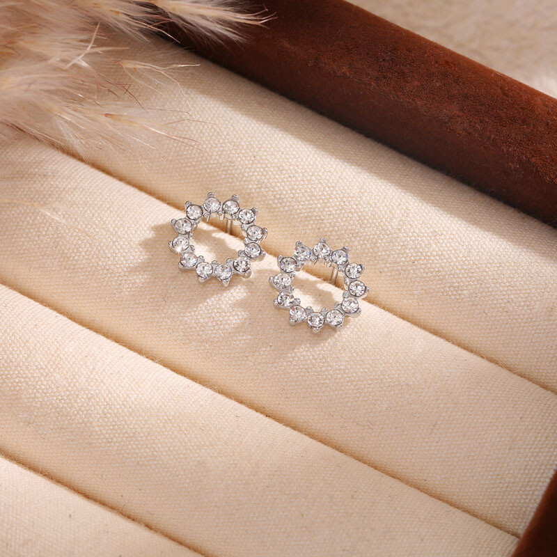 Wholesaler Eclat Paris - Silver ear nails Circle sparkling rhinestones