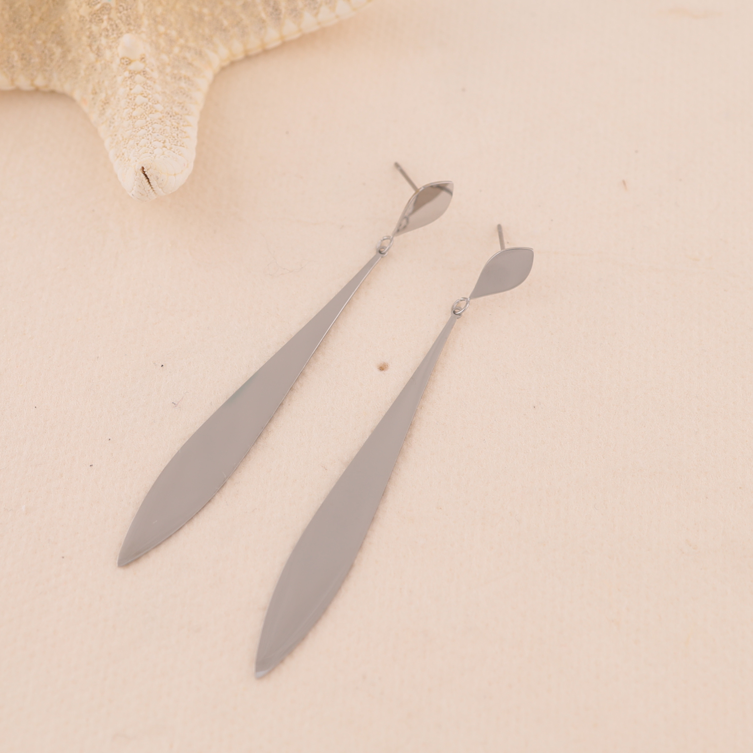 Wholesaler Eclat Paris - Long silver -silver earrings shiny drunk drop