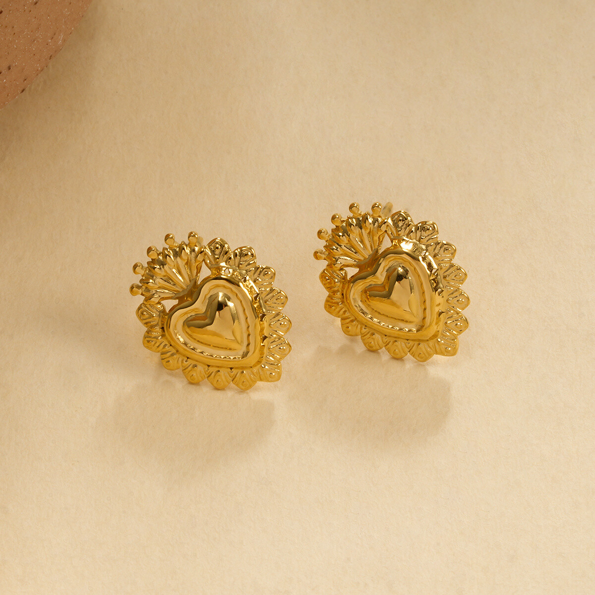 Wholesaler Eclat Paris - Exvoto heart golden earrings