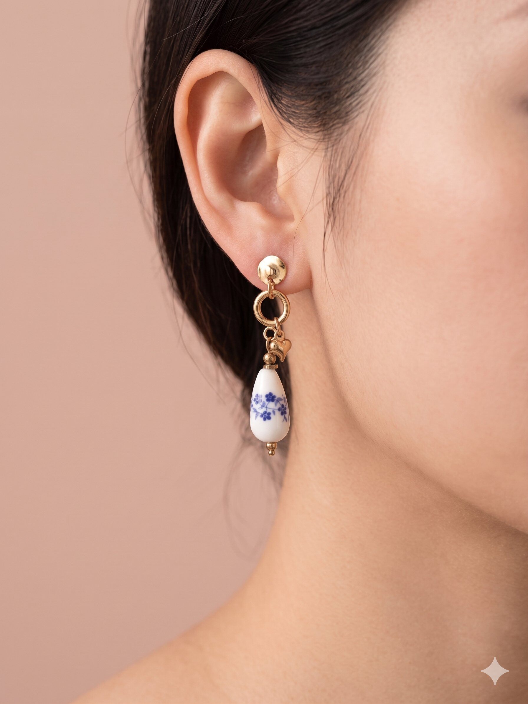 Wholesaler Eclat Paris - Golden earrings with heart shapes and blue porcelain drops