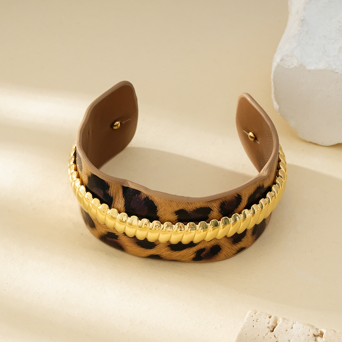 Wholesaler Eclat Paris - Gold Leopard Faux Leather Bangle Bracelet