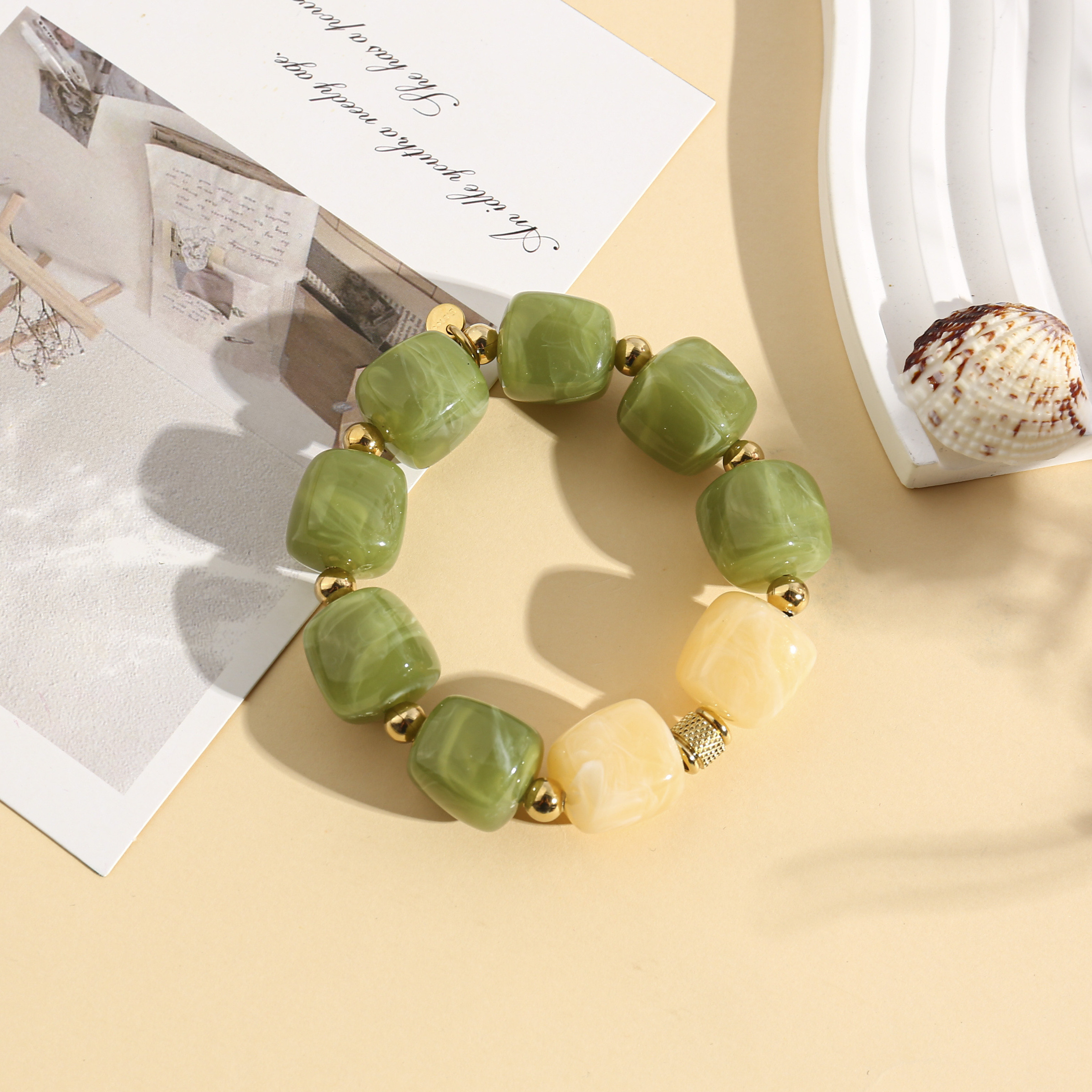 Grossiste Eclat Paris - Bracelet perles de résine élastiques