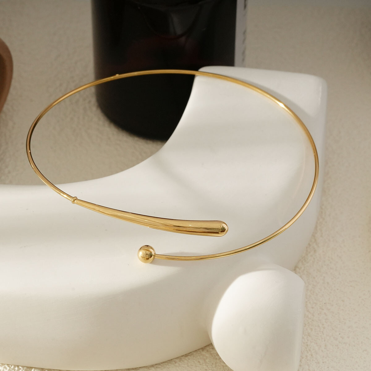 Wholesaler Eclat Paris - Open golden arm bracelet Fluid balls ball