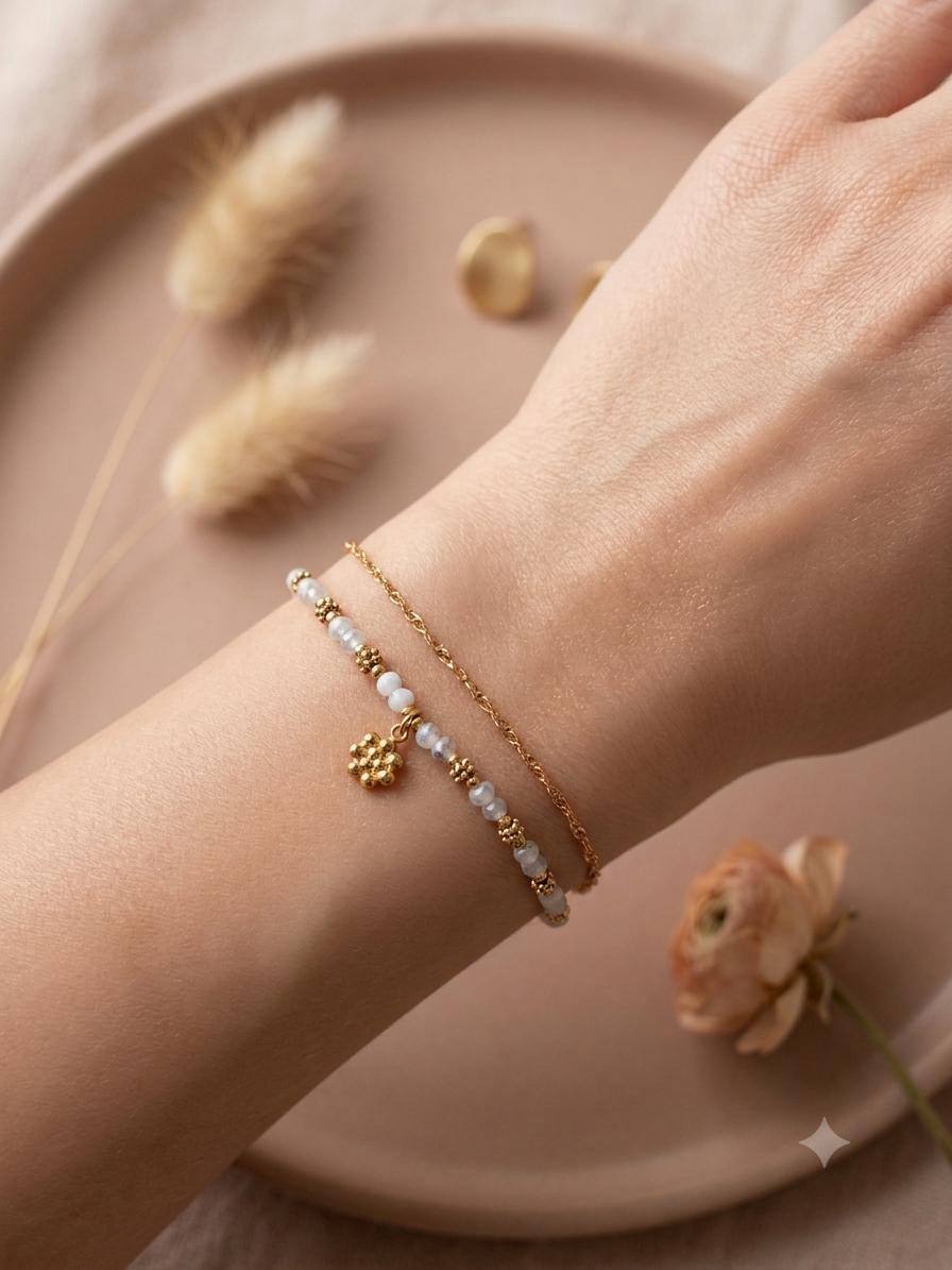 Grossiste Eclat Paris - Bracelet doré double chaîne fleurs
