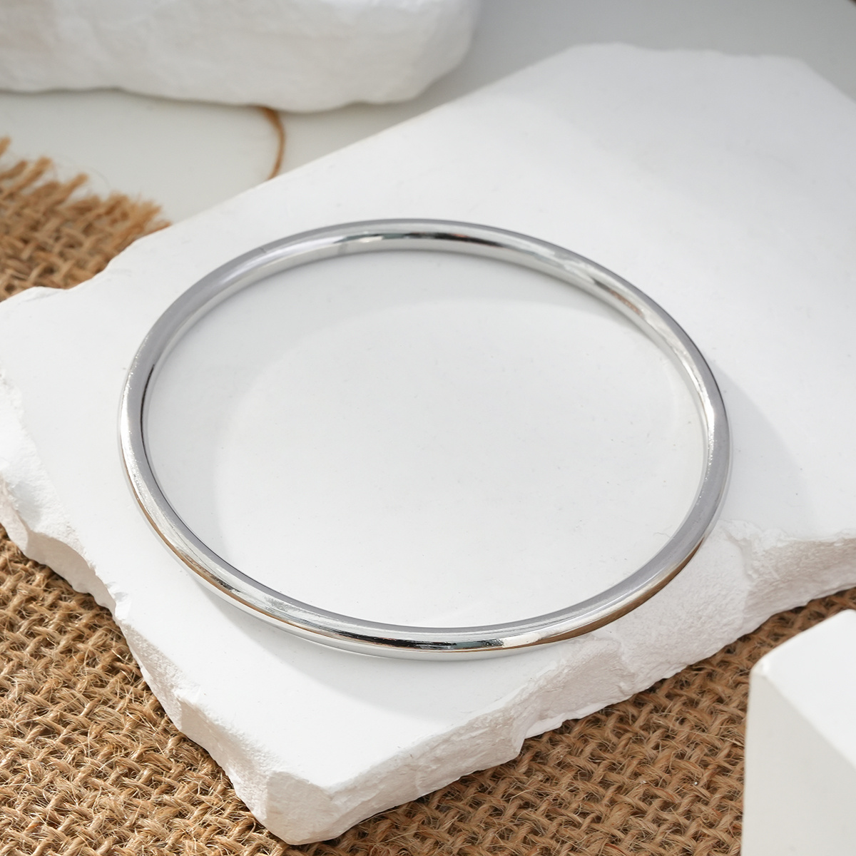 Wholesaler Eclat Paris - Golden Classic Shiny Bangle Bracelet 2mm