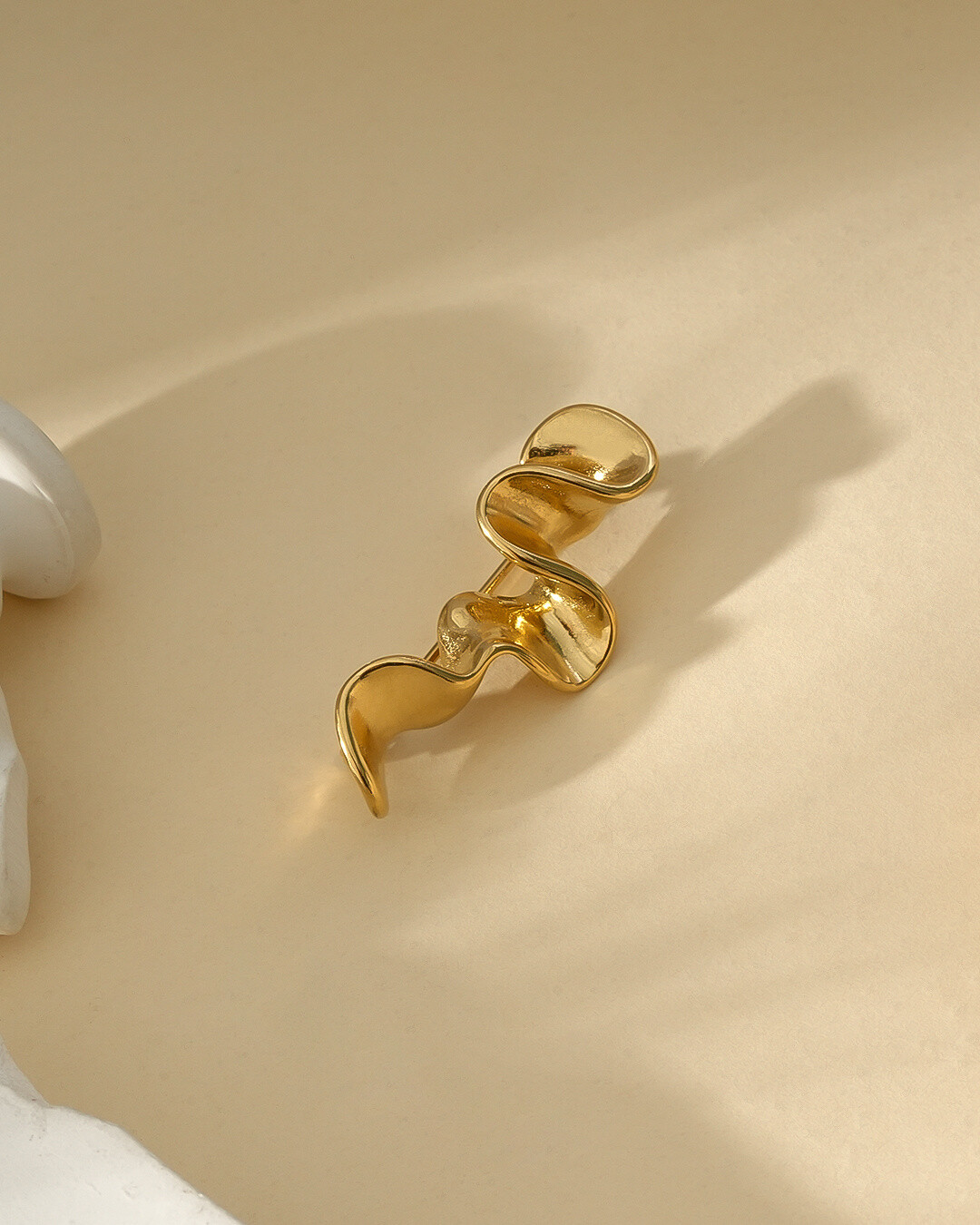 Großhändler Eclat Paris - Goldene glänzende Wellenbrosche