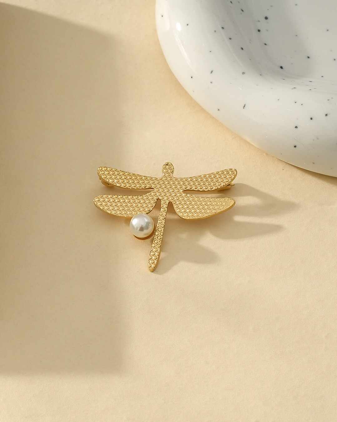 Mayorista Eclat Paris - Broche Dorado Puntos De Textura De Libélula Decorados Con Perla