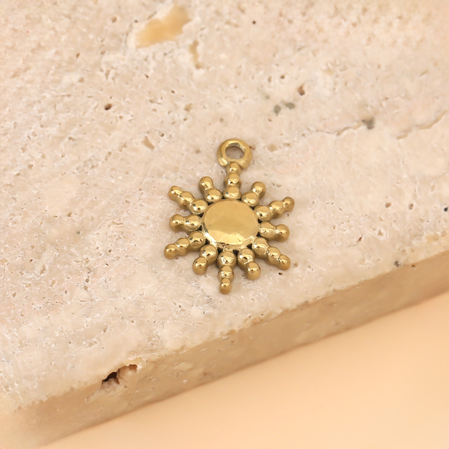 Grossiste Eclat Paris - Lot de 3 Pendentif Soleil Brillant Doré
