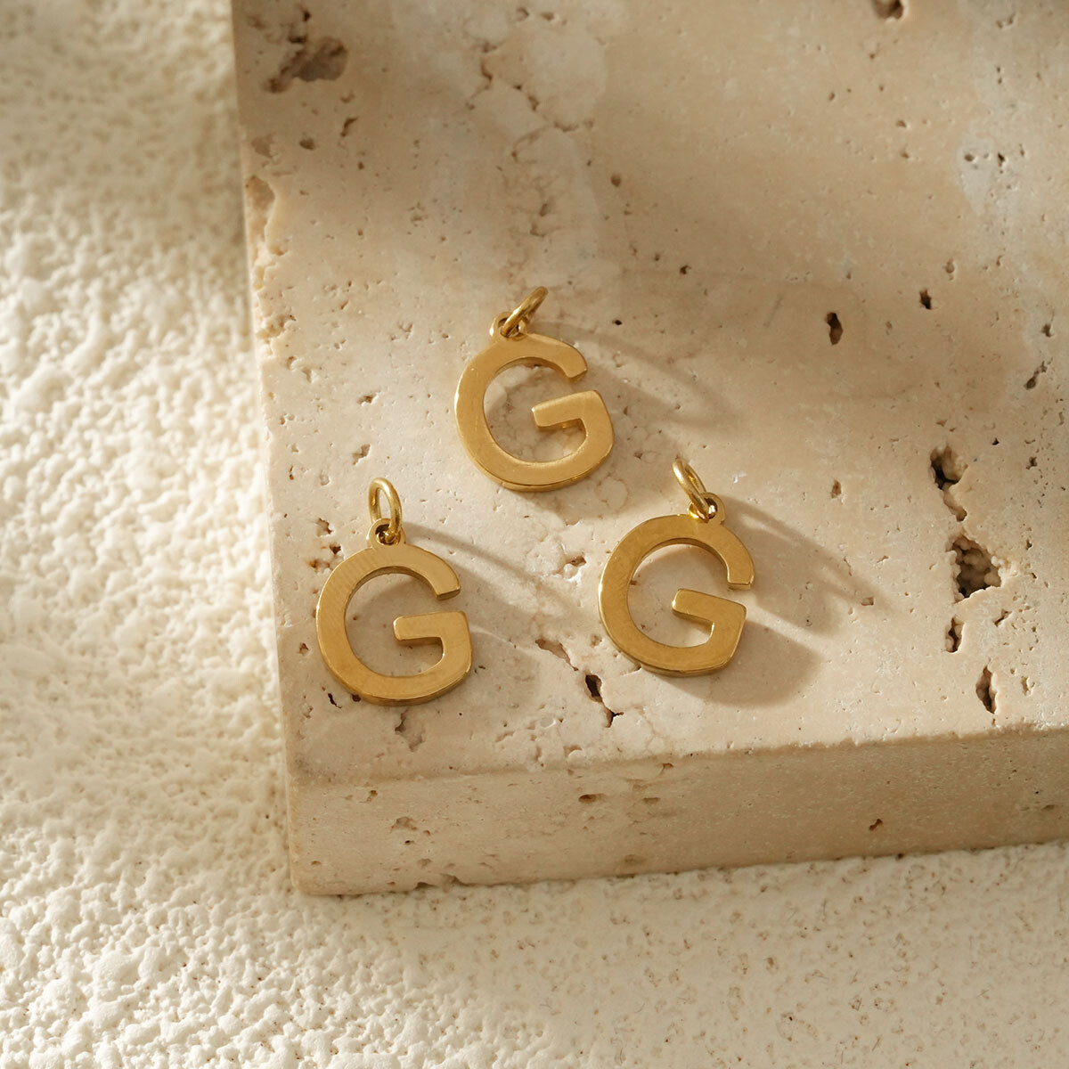 Mayorista Eclat Paris - Conjunto de 3 colgantes Alphabet Letter G Golden