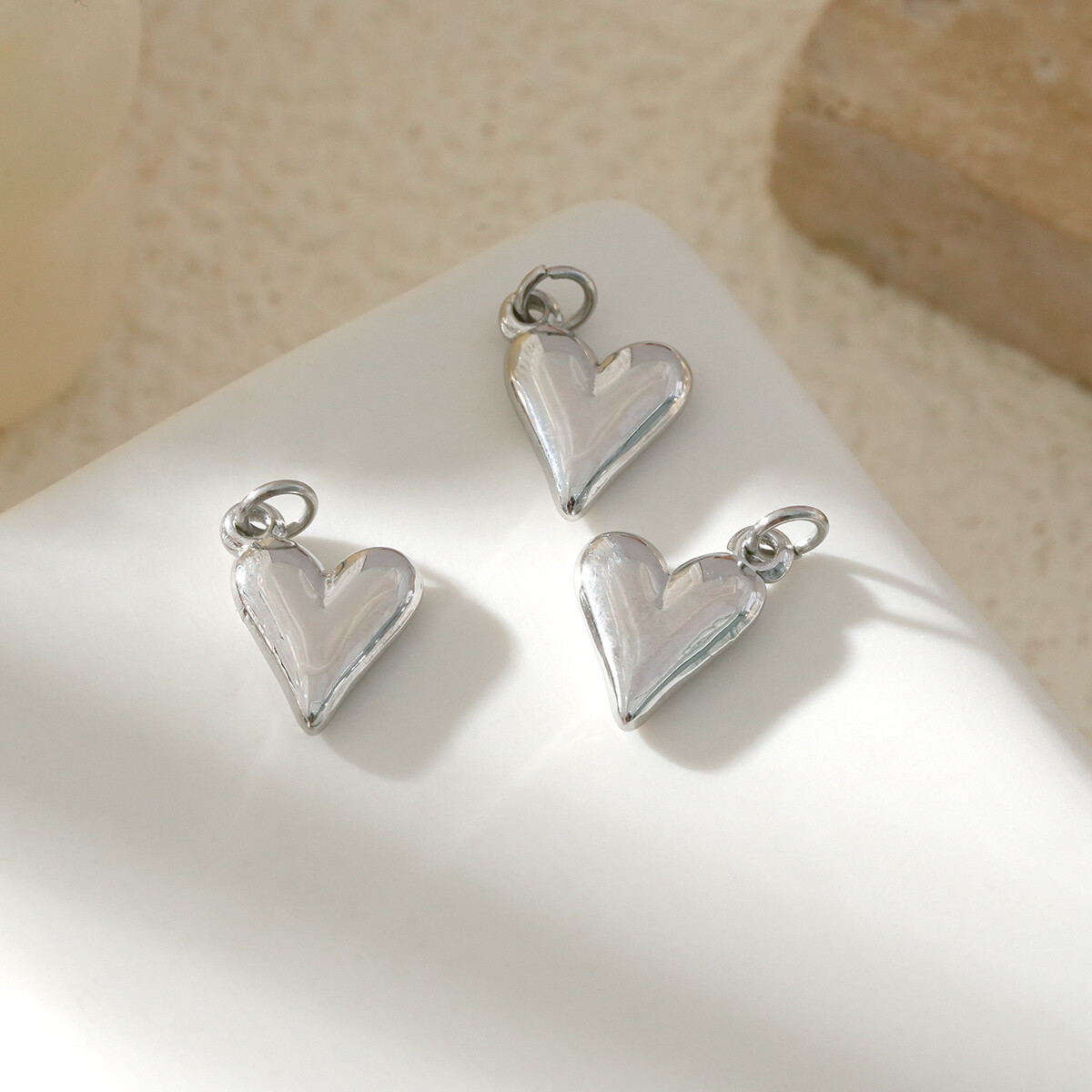 Wholesaler Eclat Paris - Lot of 3 silver smooth heart pendants