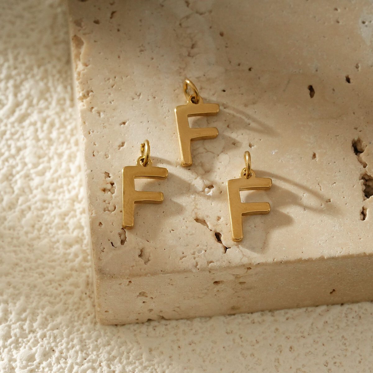 Mayorista Eclat Paris - Muchos 3 colgantes Alfabeto Letter F Golden