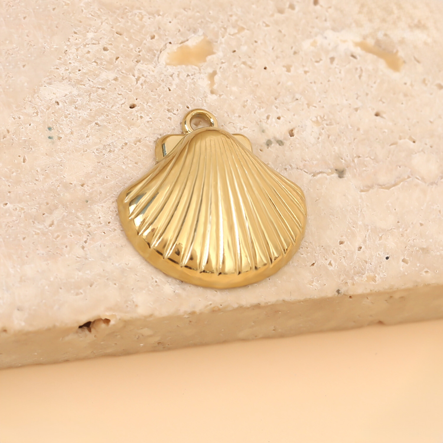 Grossiste Eclat Paris - Lot de 3 Pendentifs Grand Coquillage Mer Doré