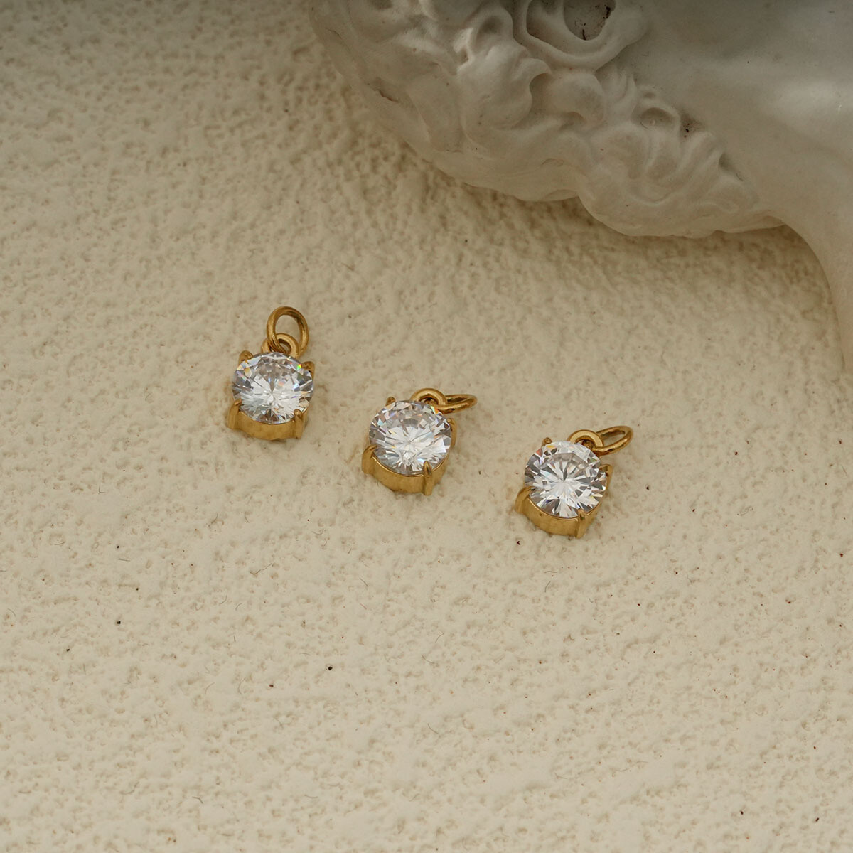 Mayorista Eclat Paris - Muchos 3 diamantes de imitación dorados