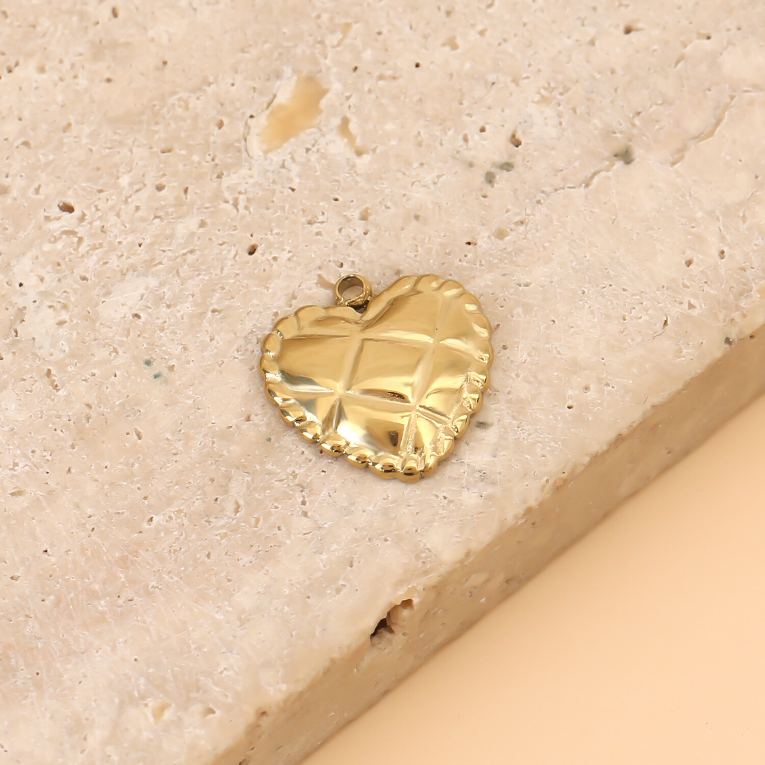 Grossiste Eclat Paris - Lot de 3 Pendentifs Cœur Doré Matelassé
