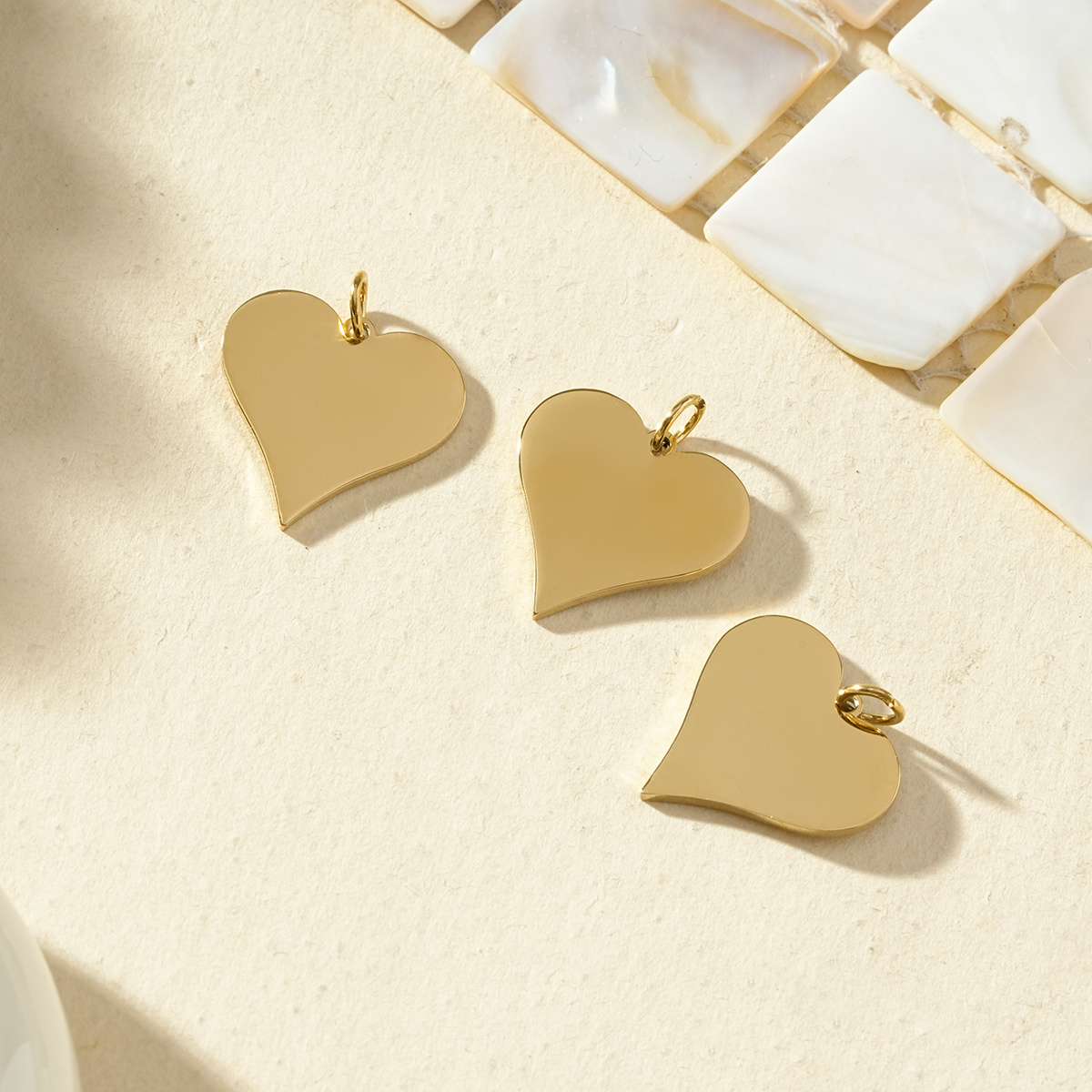 Wholesaler Eclat Paris - Engravable heart charm
