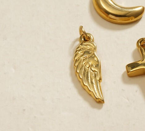 Wholesaler Eclat Paris - Set of 3 golden spiral sun pendants