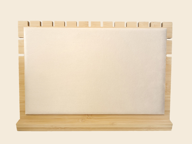 Grossiste Eclat Paris - Présentoir beige pour chaînes