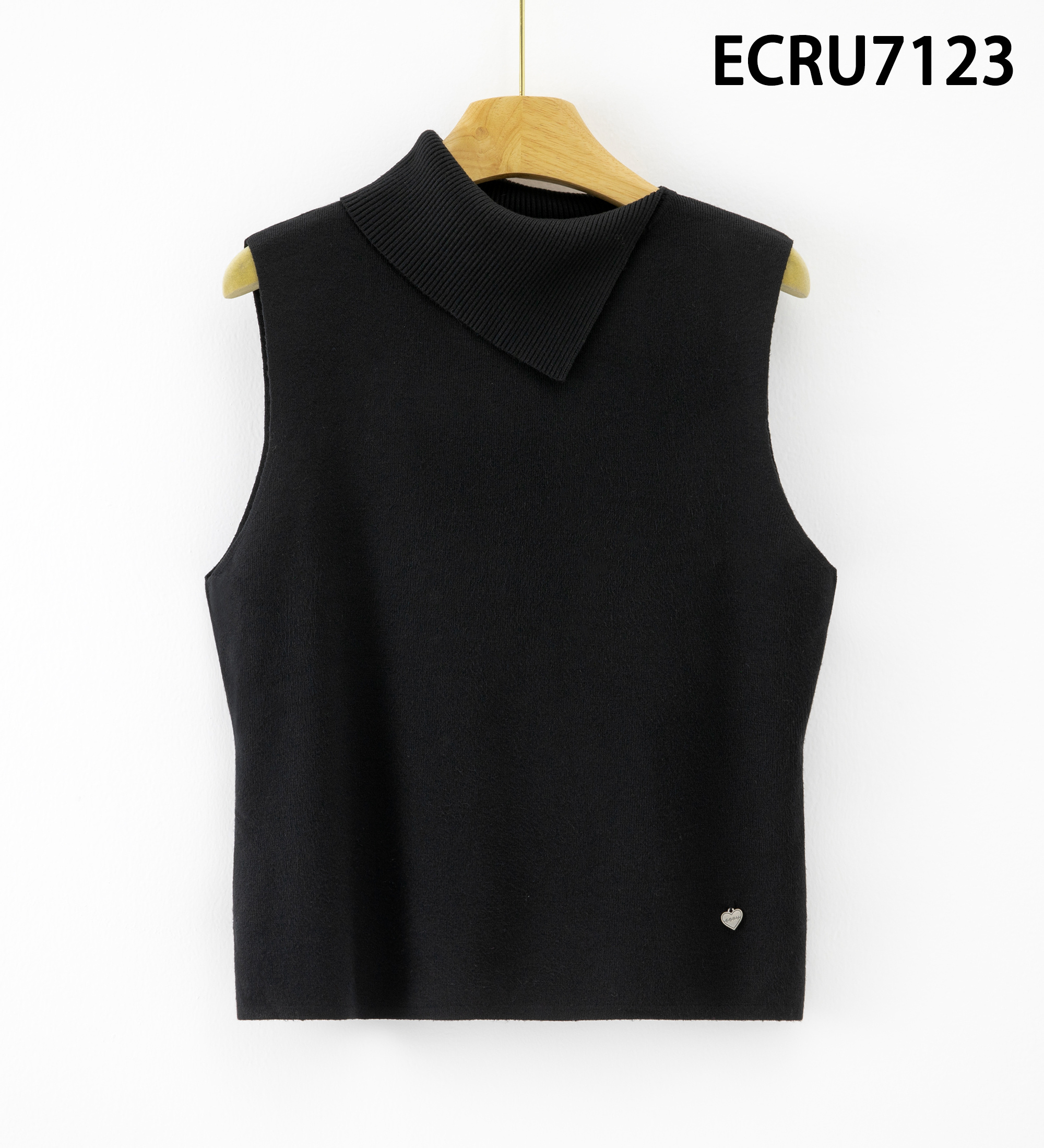 Wholesaler ECRU by Luni - Asymmetric Neckline Top
