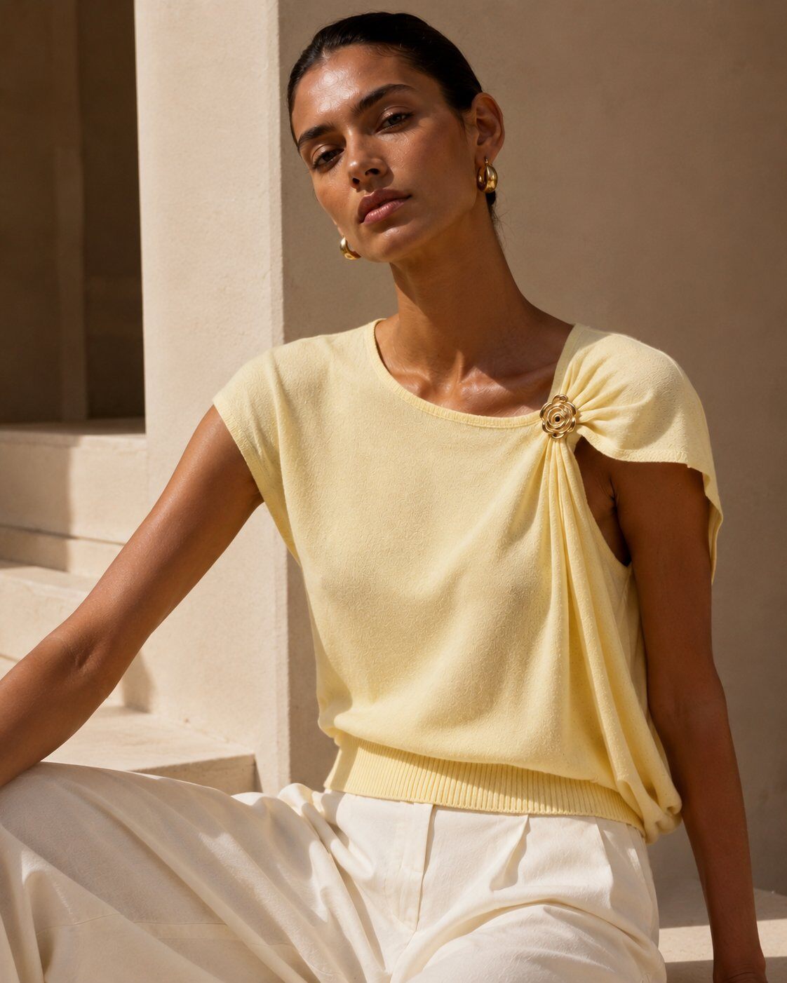 Wholesaler ECRU by Luni - Knit top with draped brooch