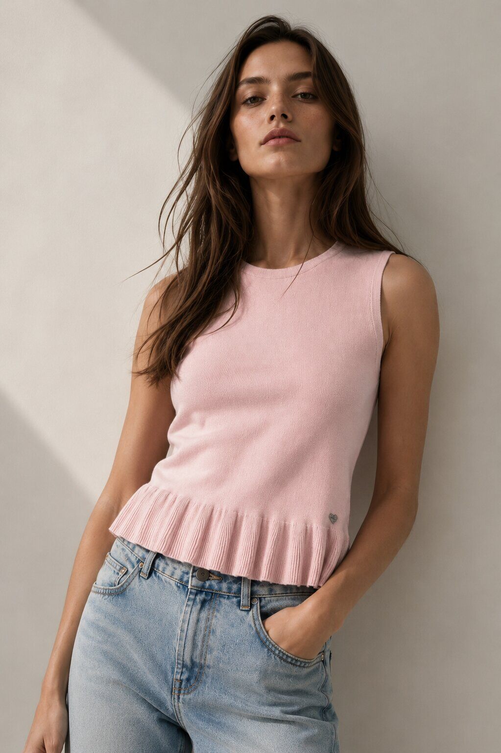 Mayorista ECRU by Luni - Top de Punto Suave con Volantes – Colección Romántica para el Día a Día