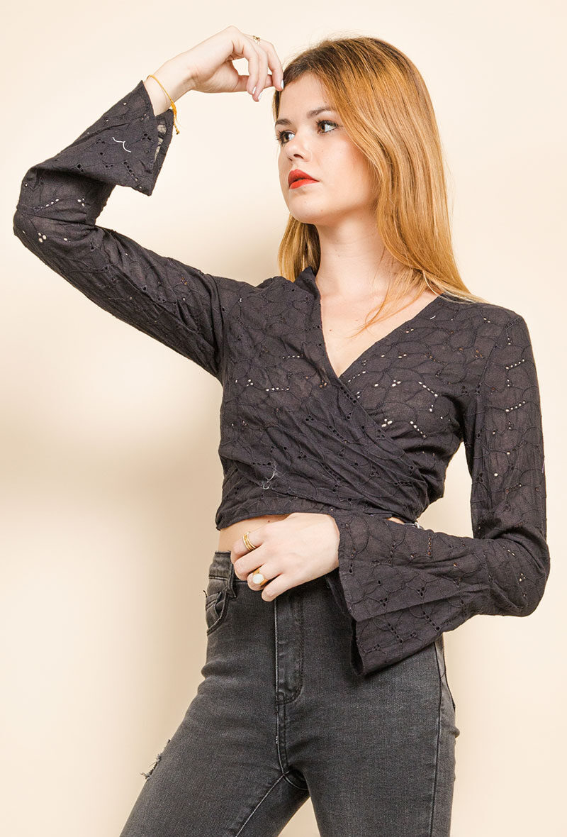 Grossiste Eight Paris - Blouse brodée et perforée