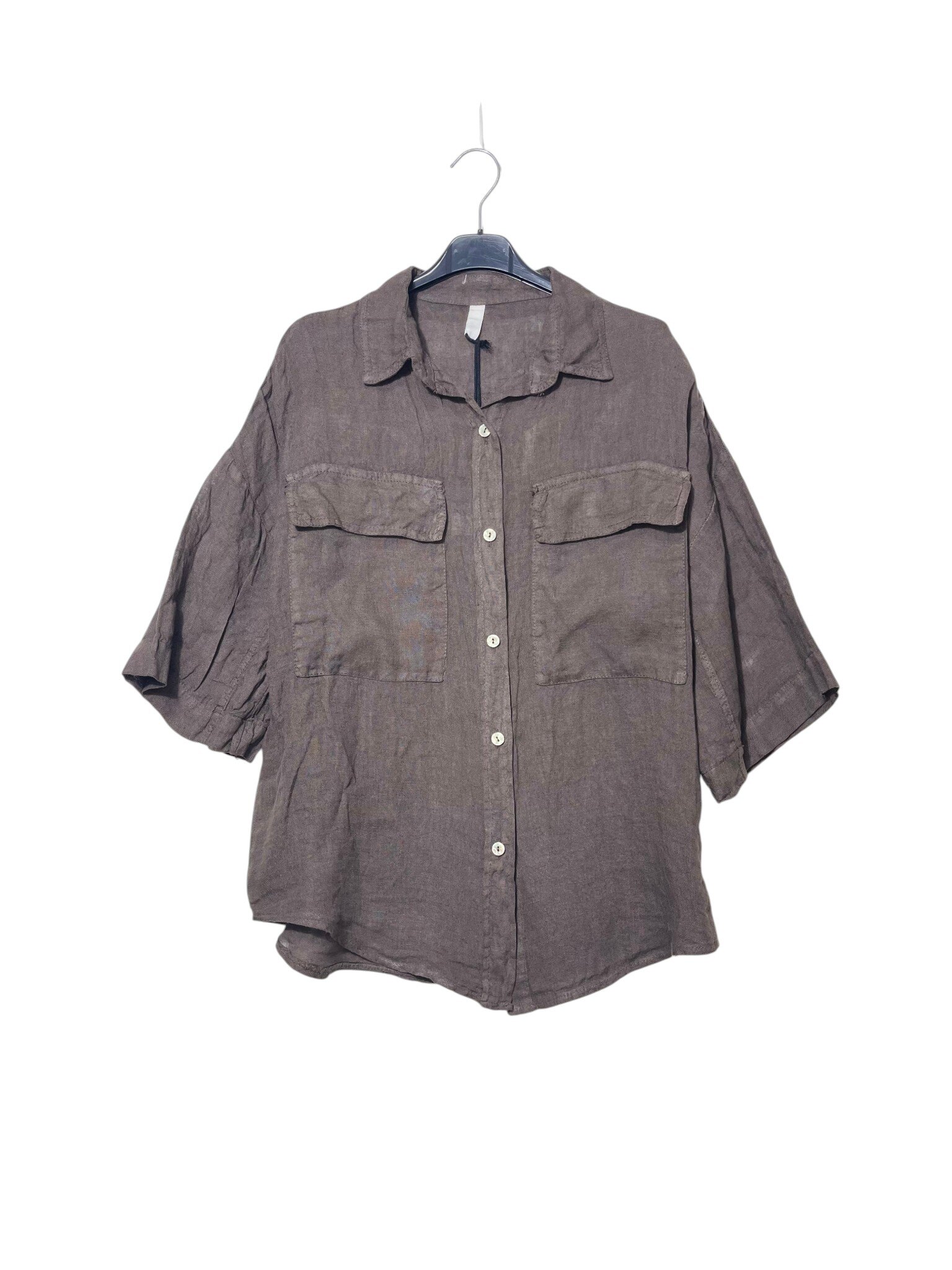 Mayorista Elegance - Camisa oversize de lino puro con mangas tres cuartos, con bolsillos frontales
